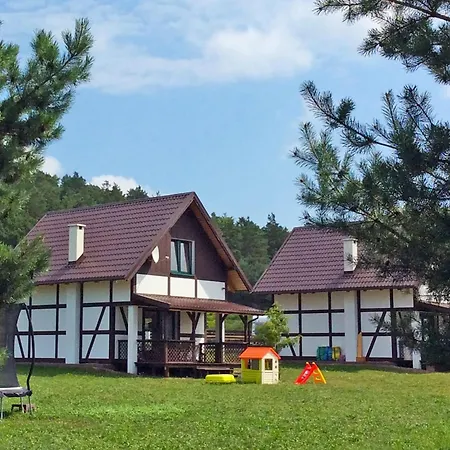 Holiday Home Near Lake Arnowieckie, Cleaning Included Nyaraló