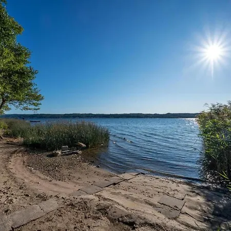 Feriehus Holiday Home Near Lake Arnowieckie, Cleaning Included Lubkowo